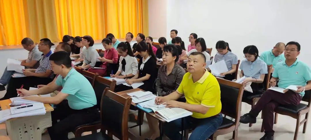 听课图片1.jpg 图片